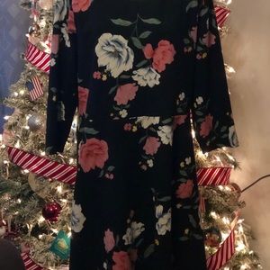 Floral 3/4 sleeve dress